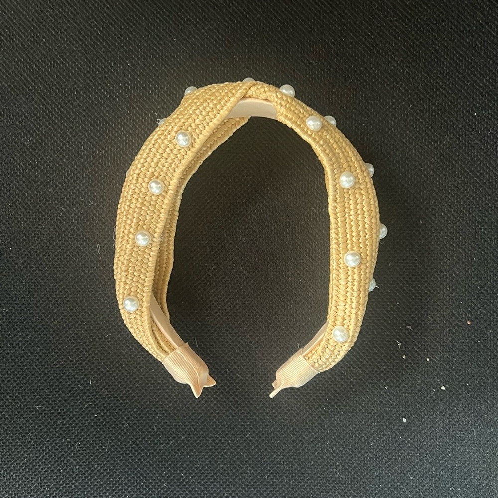 NWOT Pearl Headband